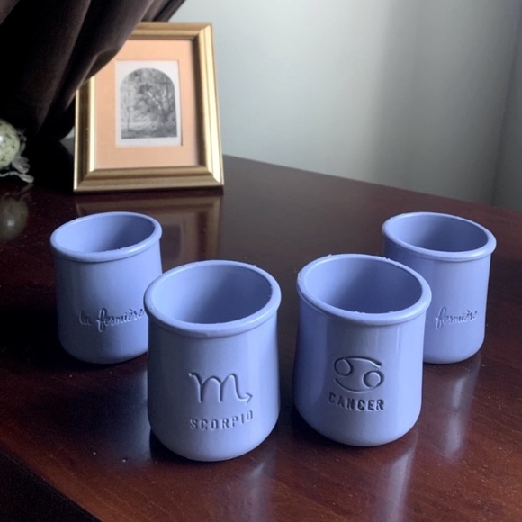 La Fermiere Other - Set of 2 Zodiac & 2 Plain La Fermiere Glazed Terra Cotta
Mini Pots